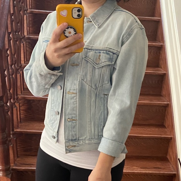 NWOT Levi’s washed denim jean jacket - Picture 5 of 6